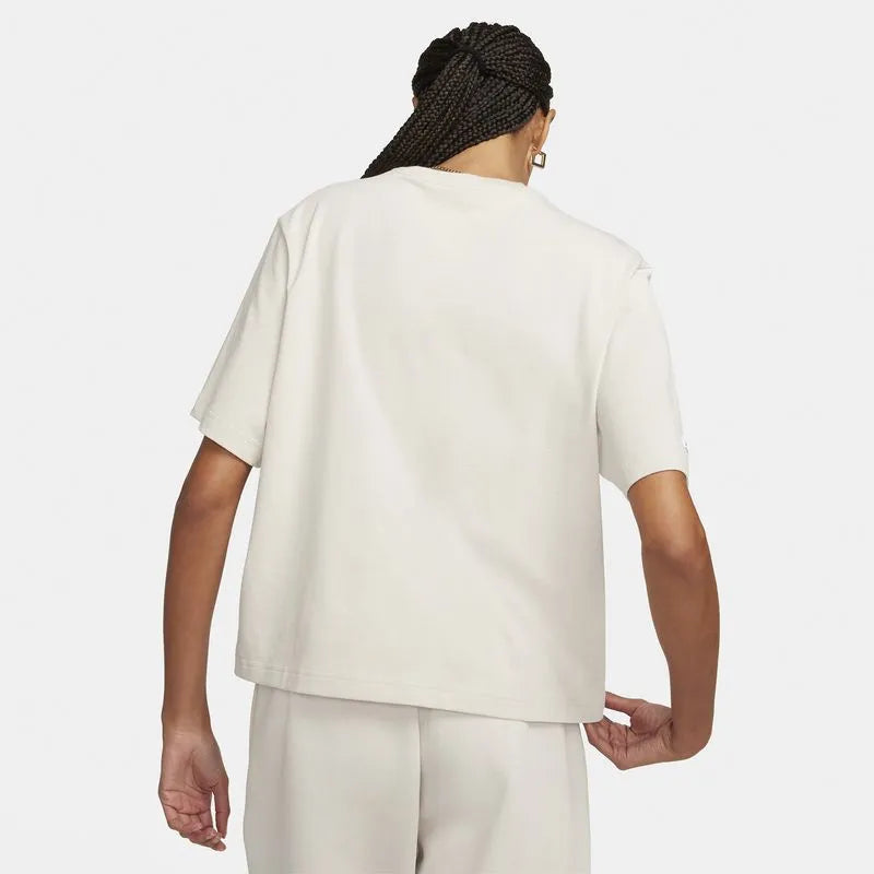 CAMISETA NIKE SPORTSWEAR MUJER FQ6600