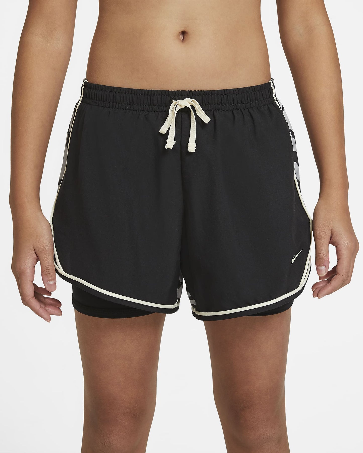 PANTALÓN CORTO ESTAMPADO NIÑA NIKE DA1007