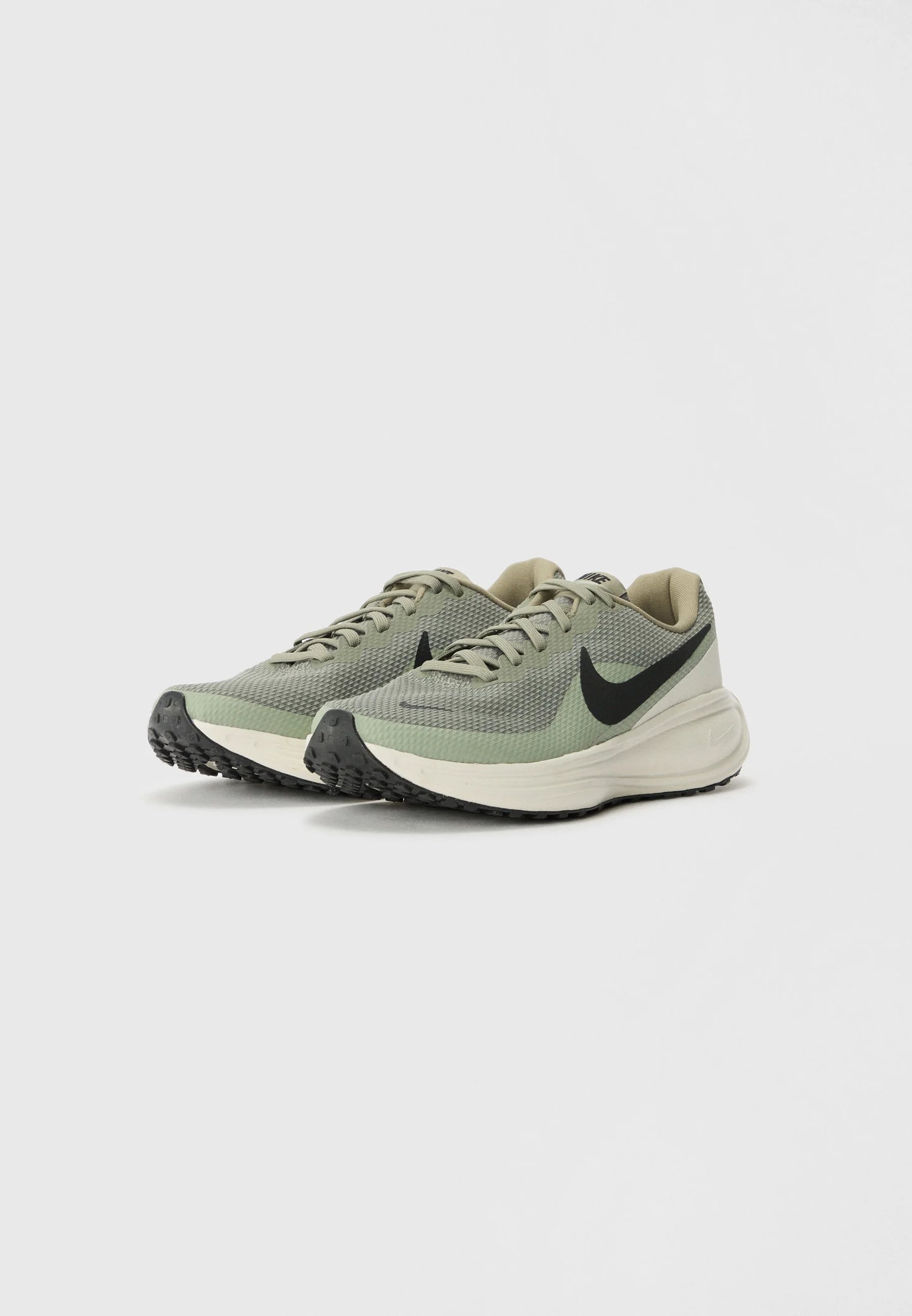 ZAPATILLAS NIKE REVOLUTION 8 HOMBRE HJ9198