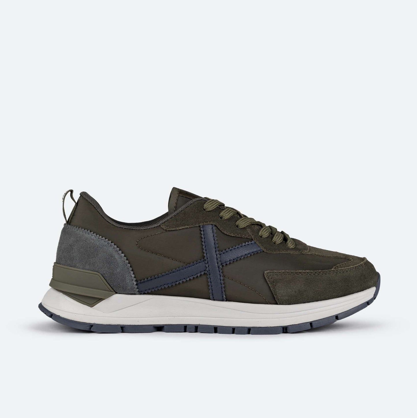 ZAPATILLAS MUNICH HOMBRE 8832020