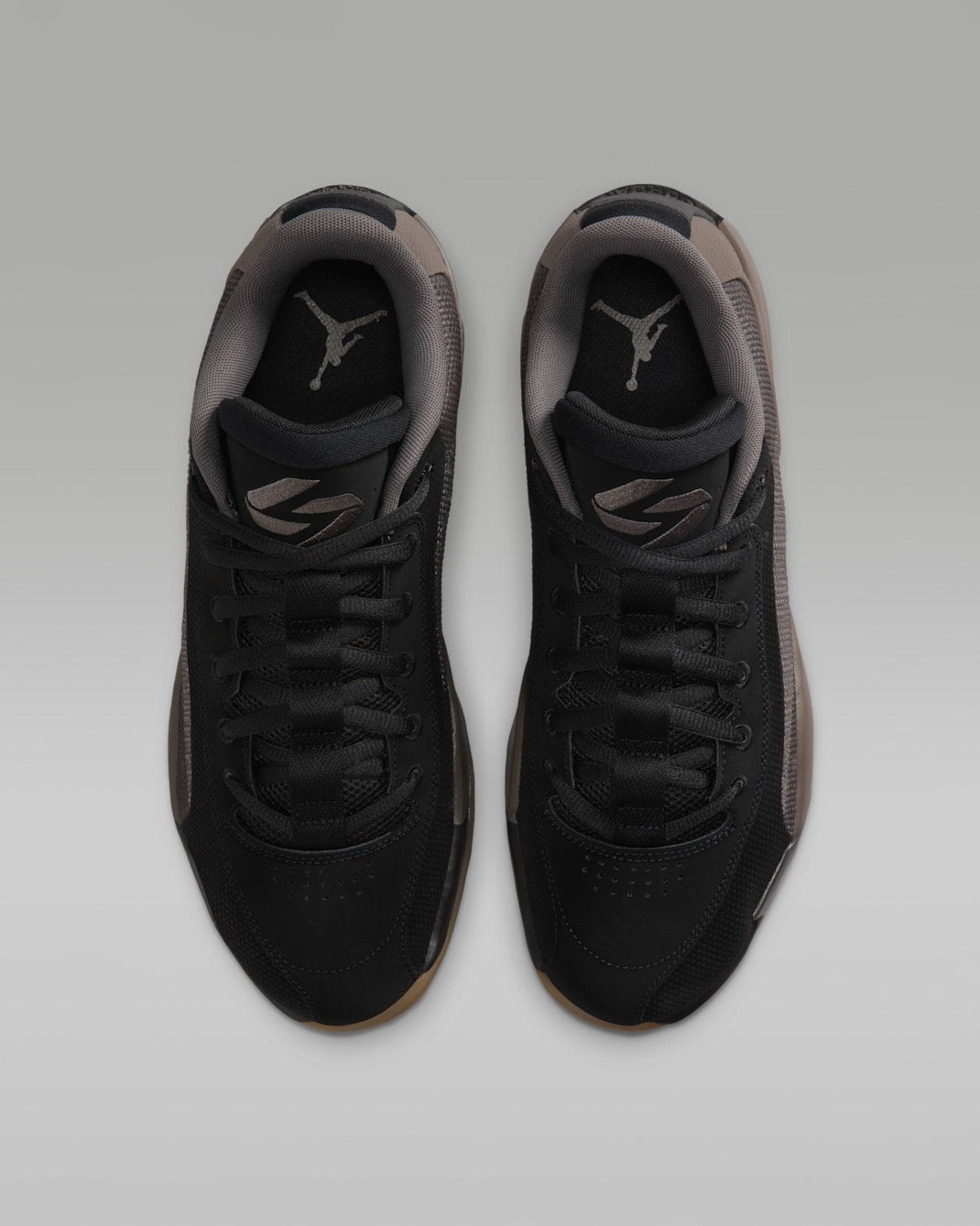 ZAPATILLAS HOMBRE JORDAN LUKA.77 HF0806