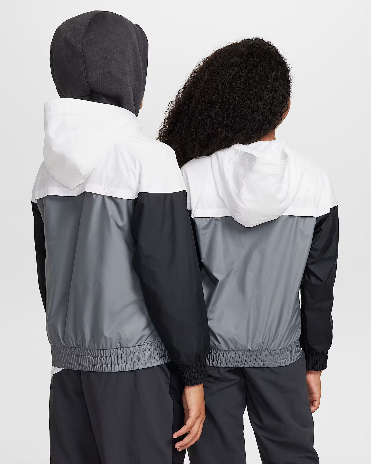 CHAQUETA CON CAPUCHA NIÑOS NIKE FZ5516