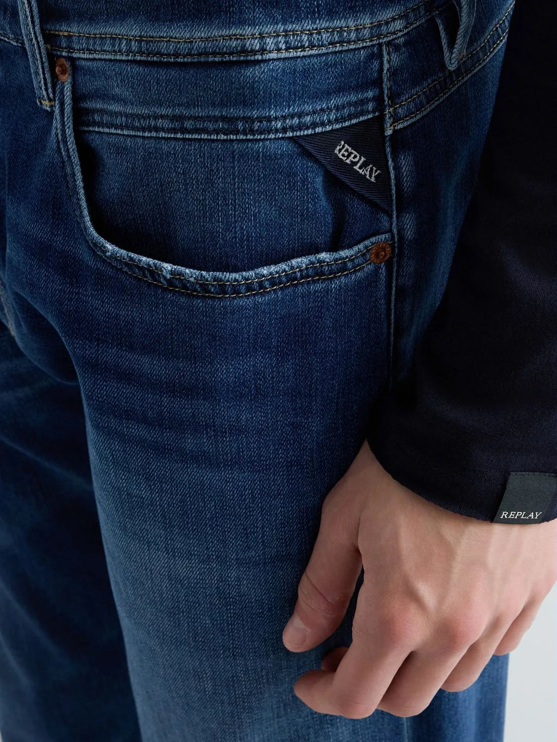 VAQUERO HOMBRE REGULAR FIT REPLAY M1008