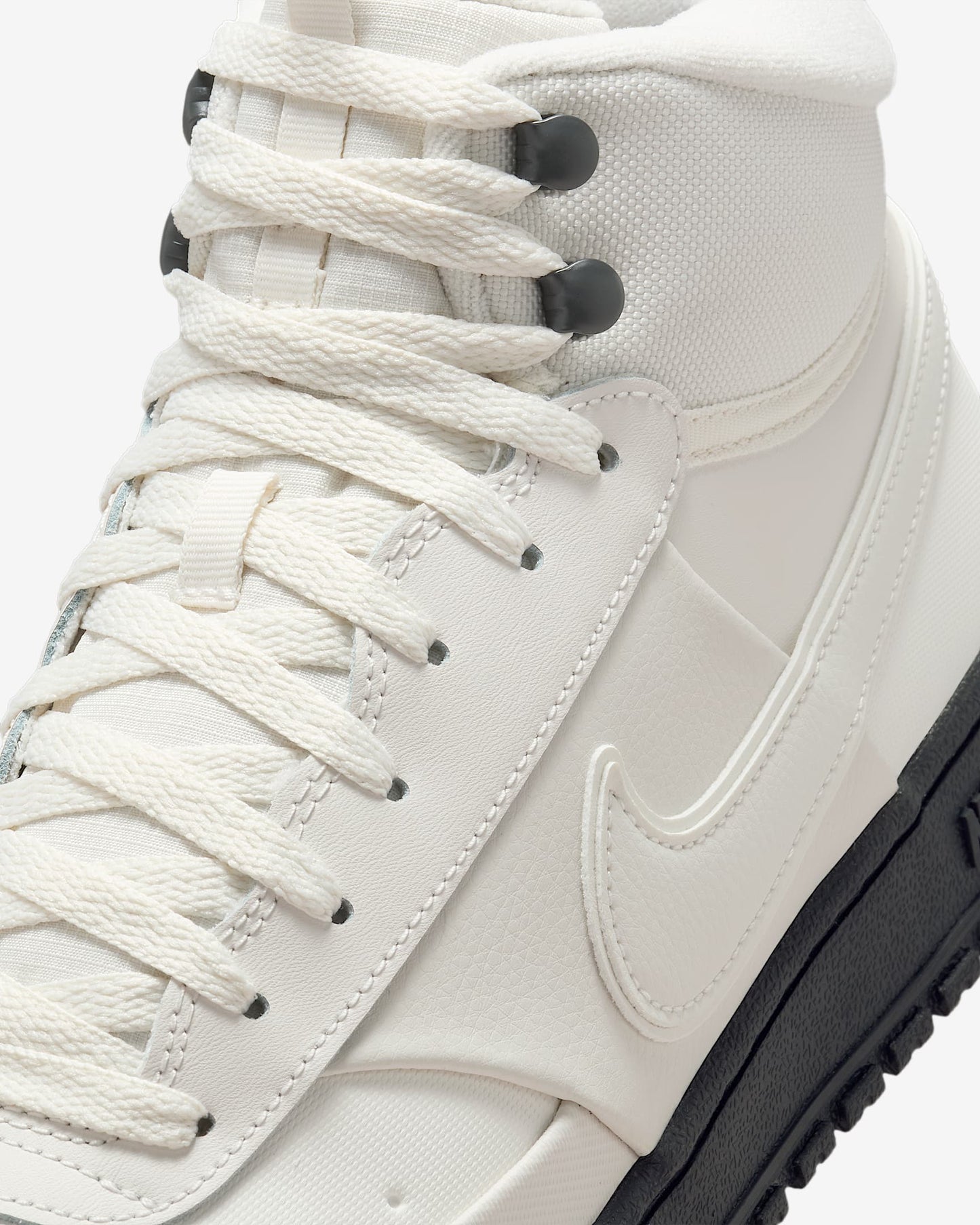 BOTA NIKE COURT VISION MID WNTR DR7882-004