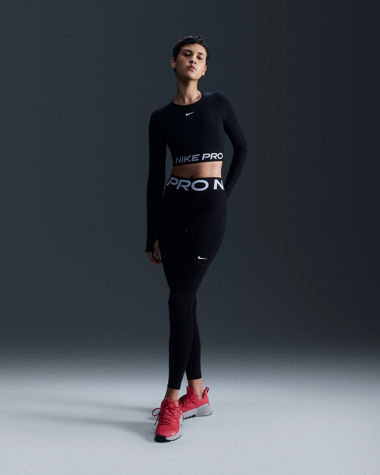 CAMISETA NIKE PRO MUJER FV5484