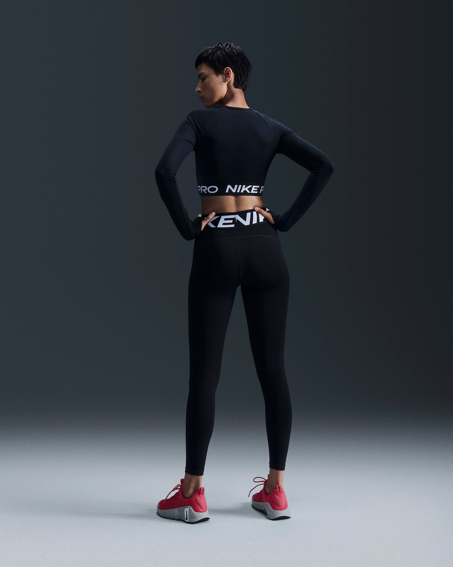 CAMISETA NIKE PRO MUJER FV5484