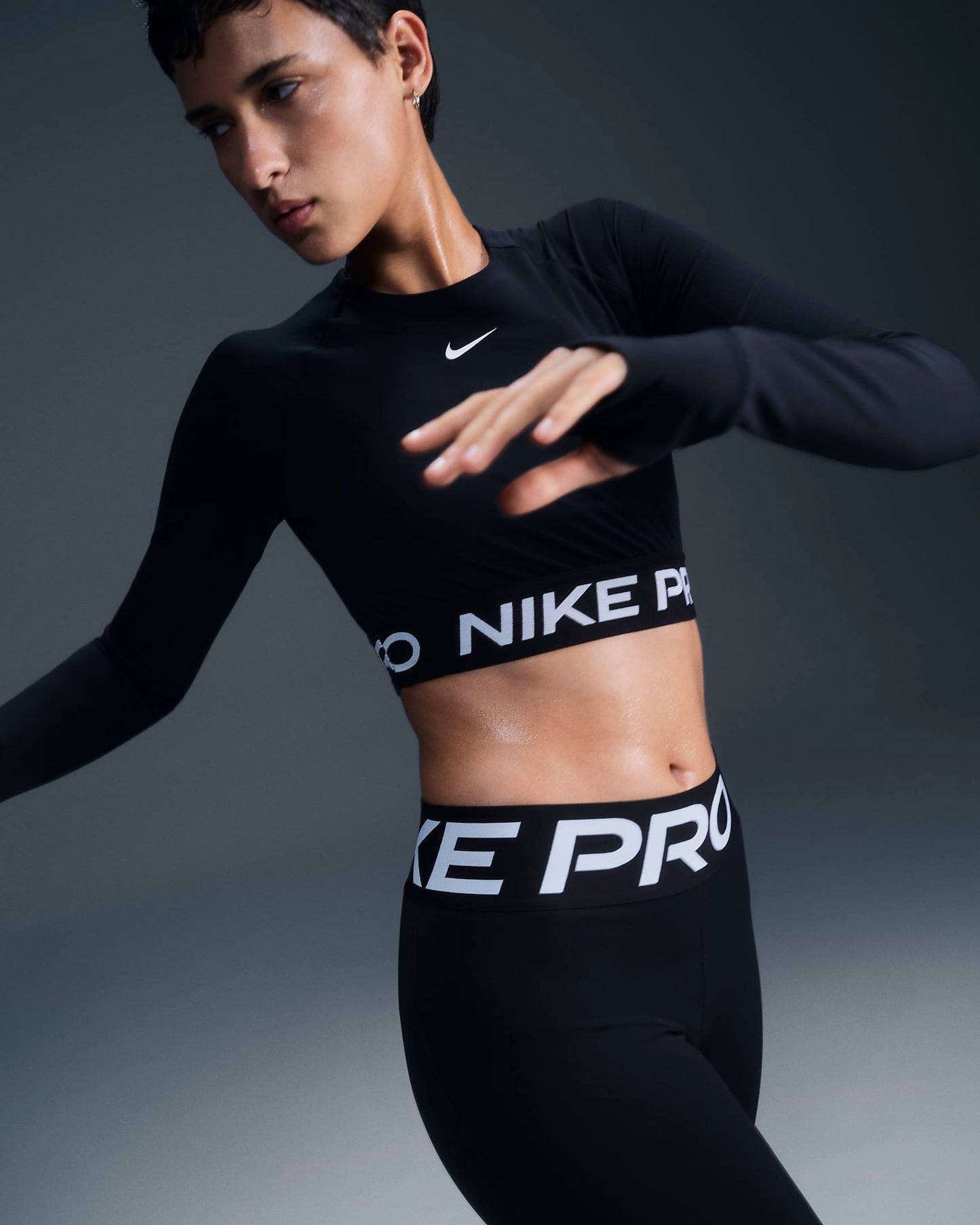 CAMISETA NIKE PRO MUJER FV5484