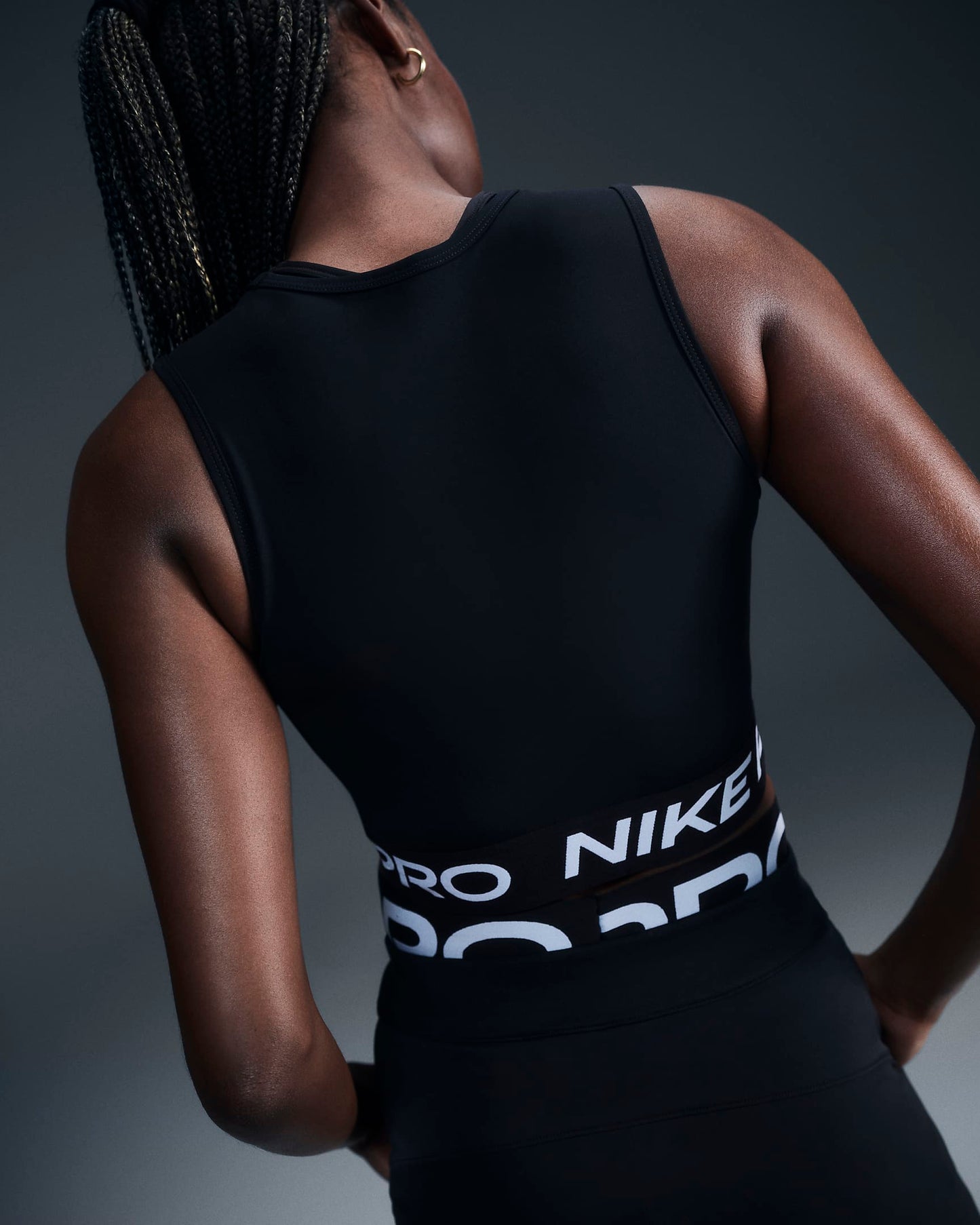 TOP DEPORTIVO NIKE MUJER FZ3615