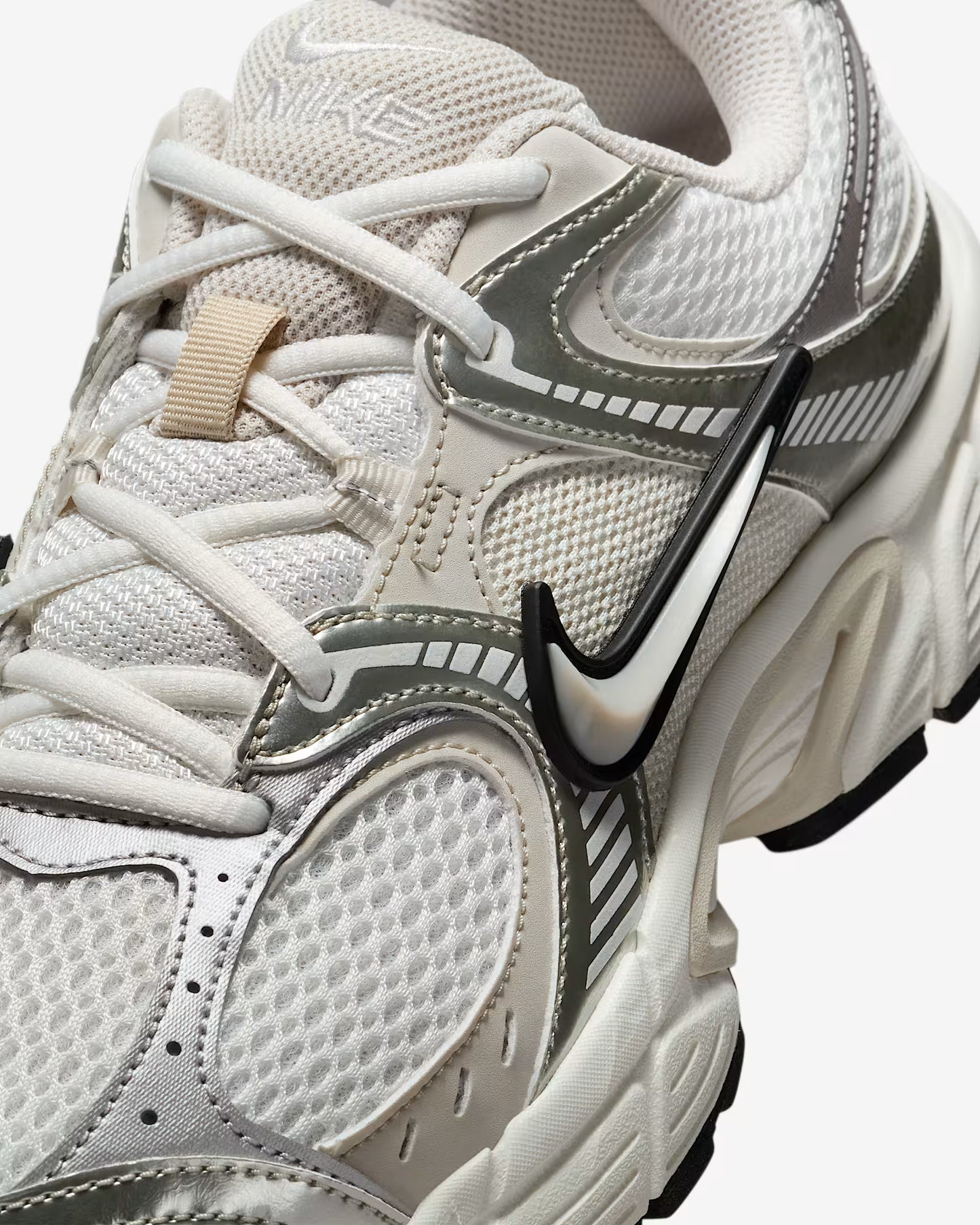 ZAPATILLAS NIKE V5 RNR MUJER HQ7901