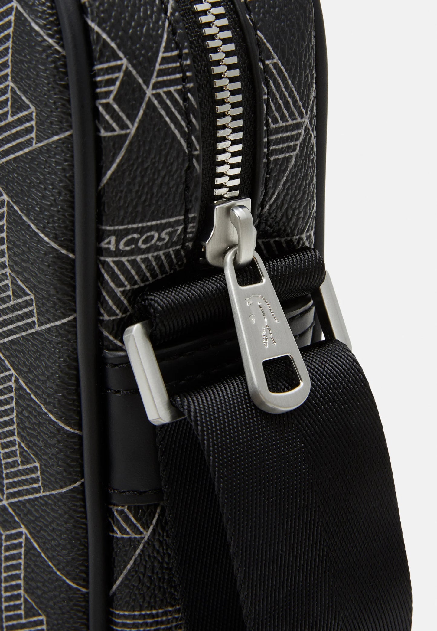 BANDOLERA HOMBRE VERTICAL CAMERA LACOSTE NH4410LX