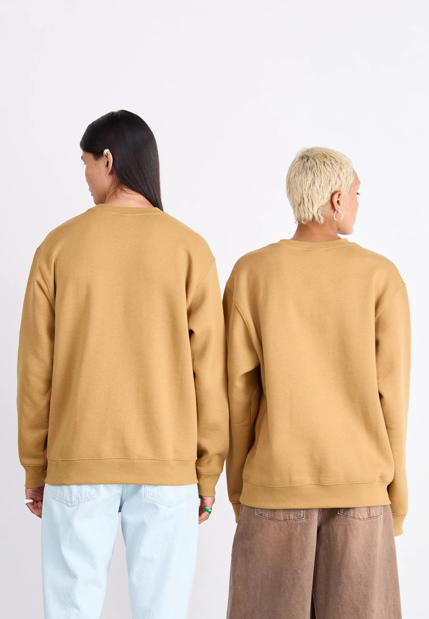 SUDADERA NEW BALANCE SPORT ESSENTIALS LOGO MT41504
