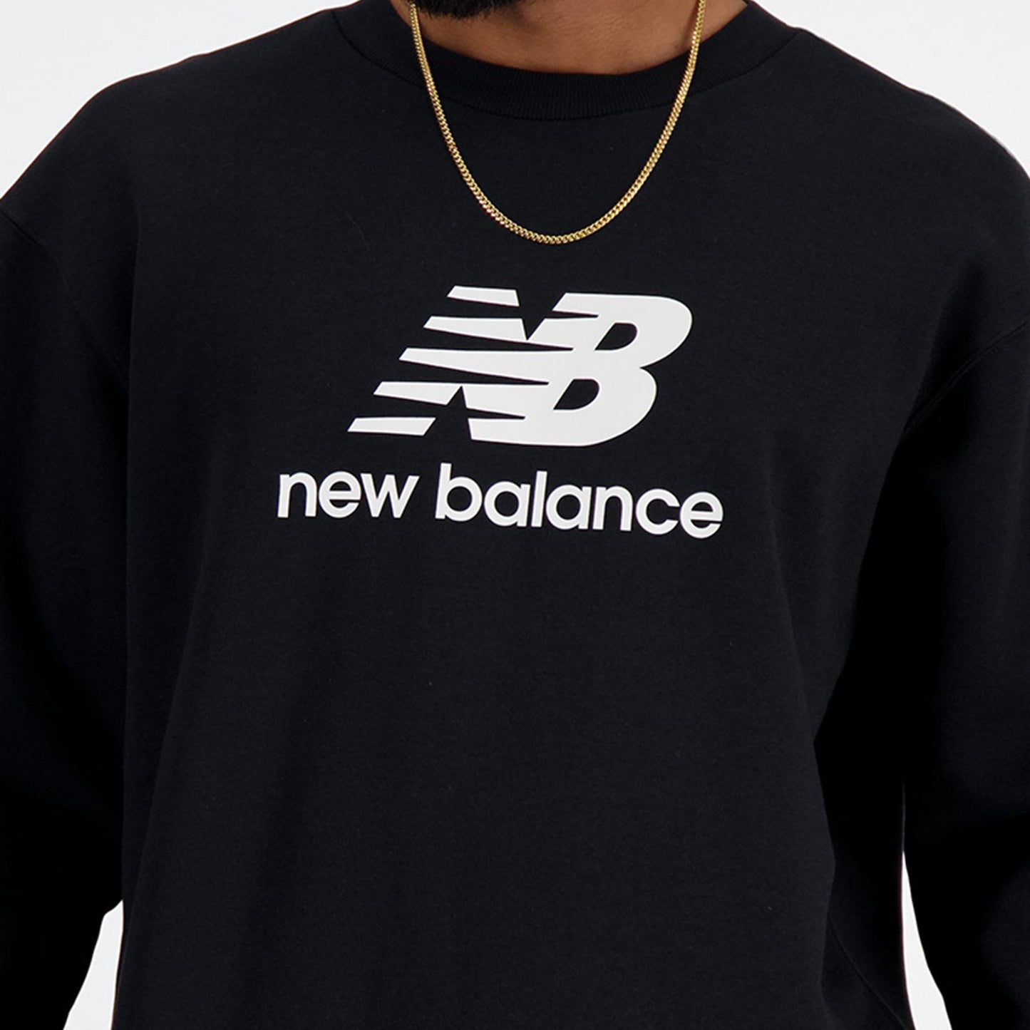 SUDADERA NEW BALANCE SPORT ESSENTIALS LOGO MT41504
