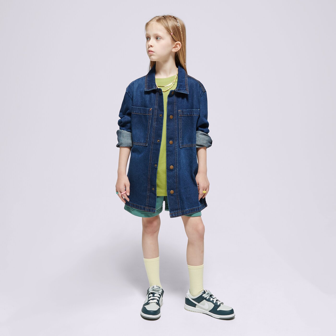 CAMISETA NIKE NIÑA SPORTSWEAR FUTURA AR5254-377