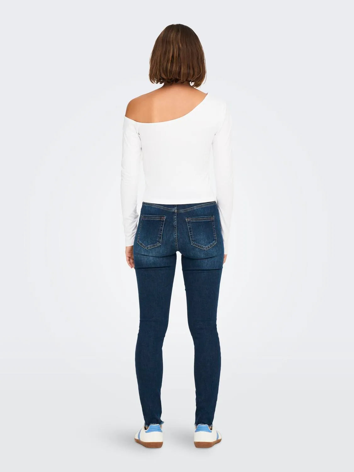 TOP MUJER CUELLO ASIMETRICO 15344398