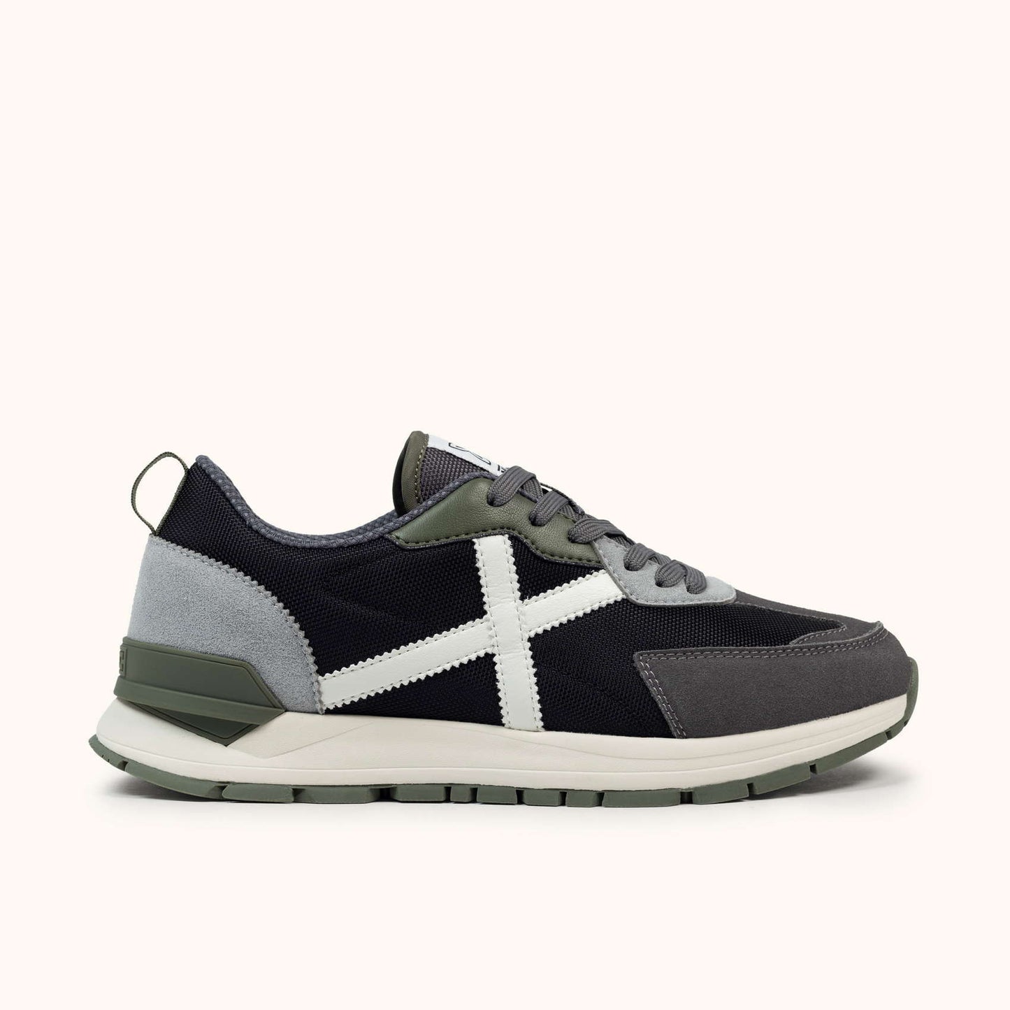 ZAPATILLA HOMBRE VERSATILE 27 MUNICH 8832027