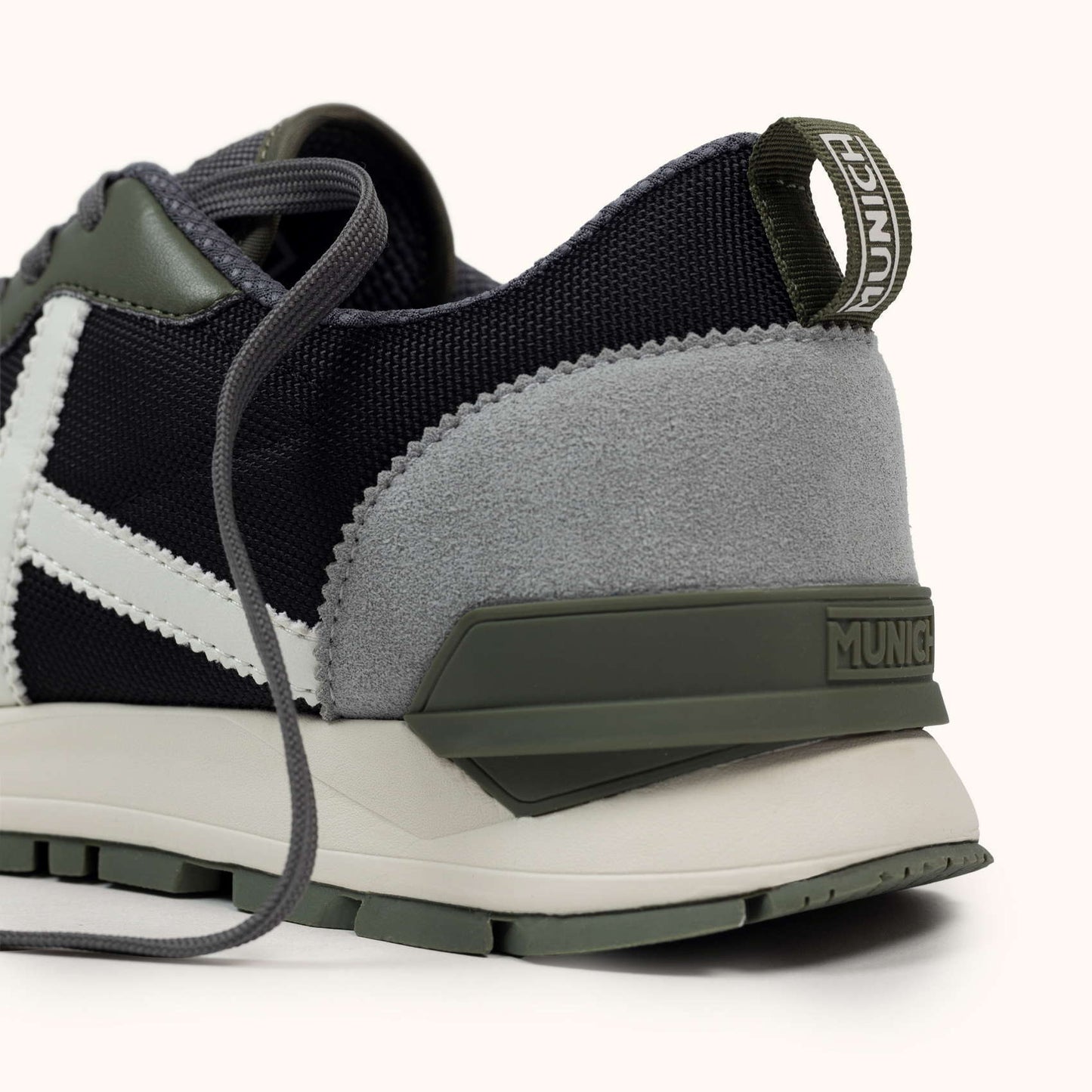 ZAPATILLA HOMBRE VERSATILE 27 MUNICH 8832027