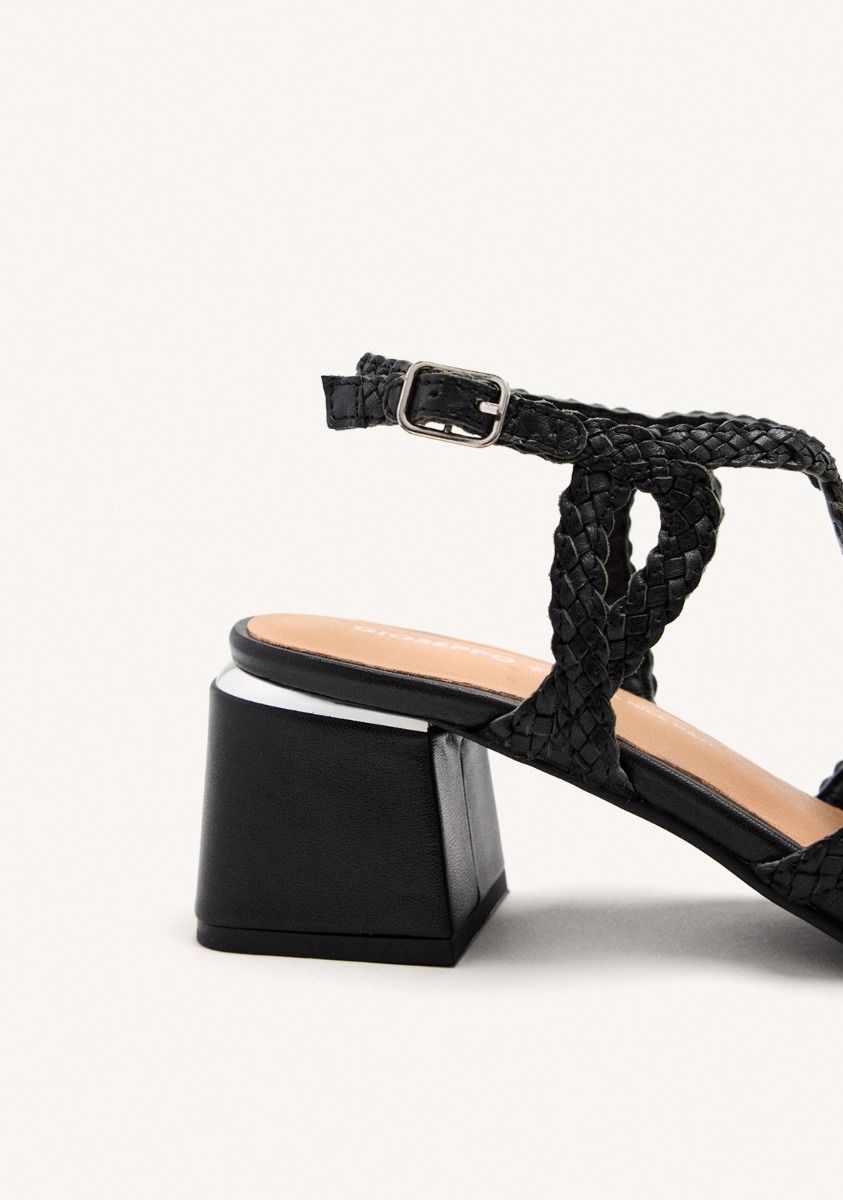 SANDALIAS PIEL TRENZADA CRESCENT GIOSEPPO 75451