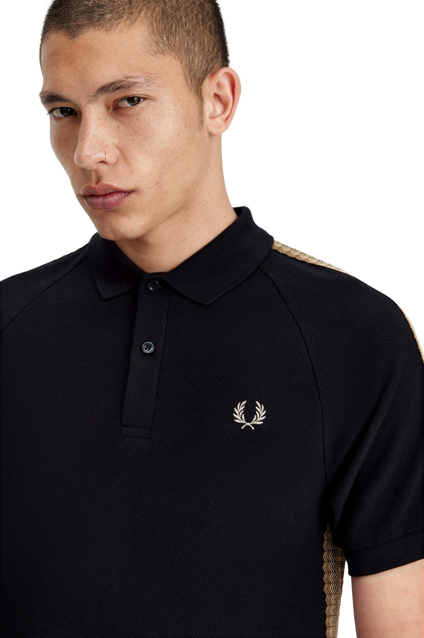 POLO CON CINTA DEPORTIVA HOMBRE FRED PERRY M7728