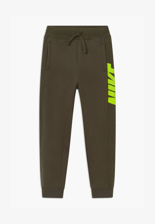 NIKE BOYS Sportswear 86G690