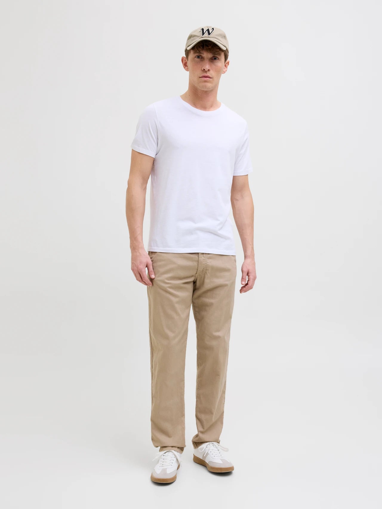 PANTALÓN JOGGER CORTE RELAXED JACK & JONES 12274977