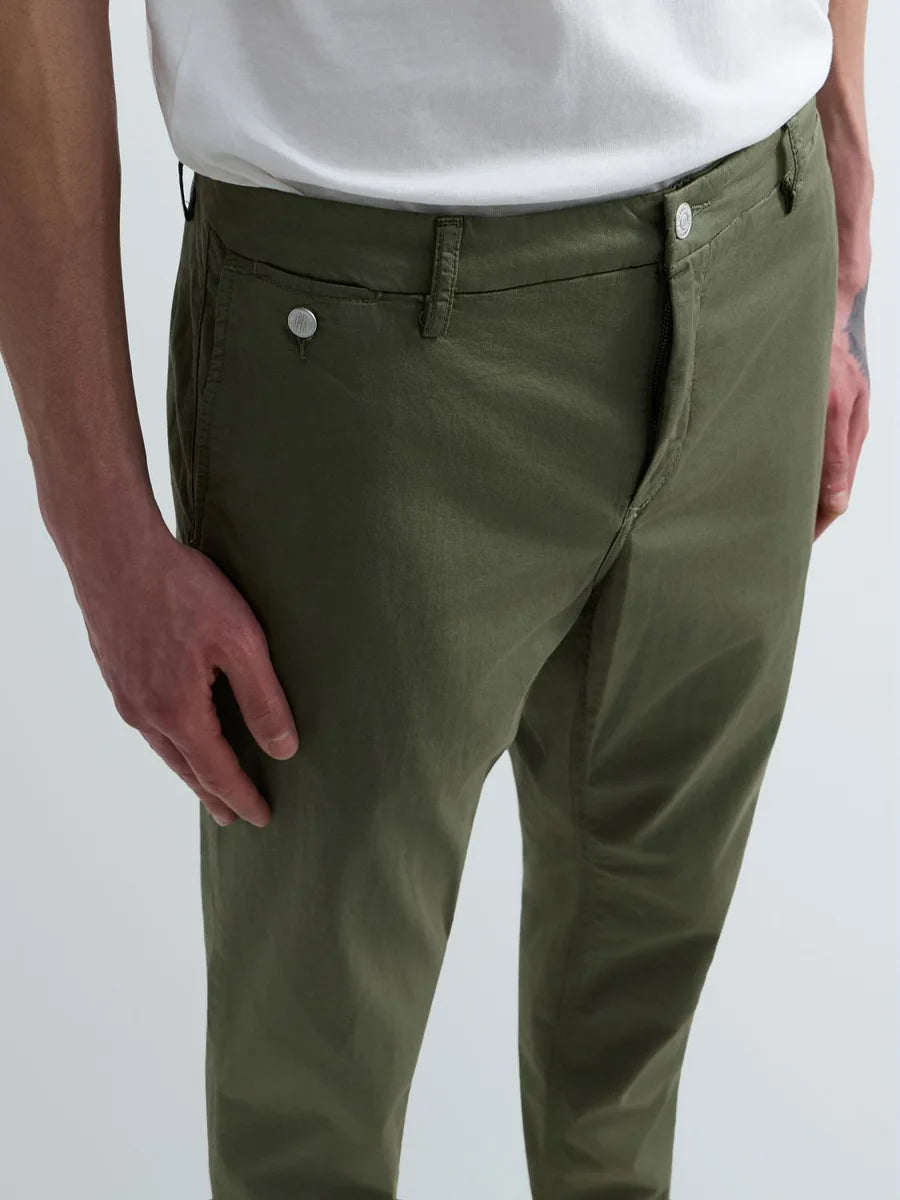VAQUERO CHINO HOMBRE REPLAY M9722J