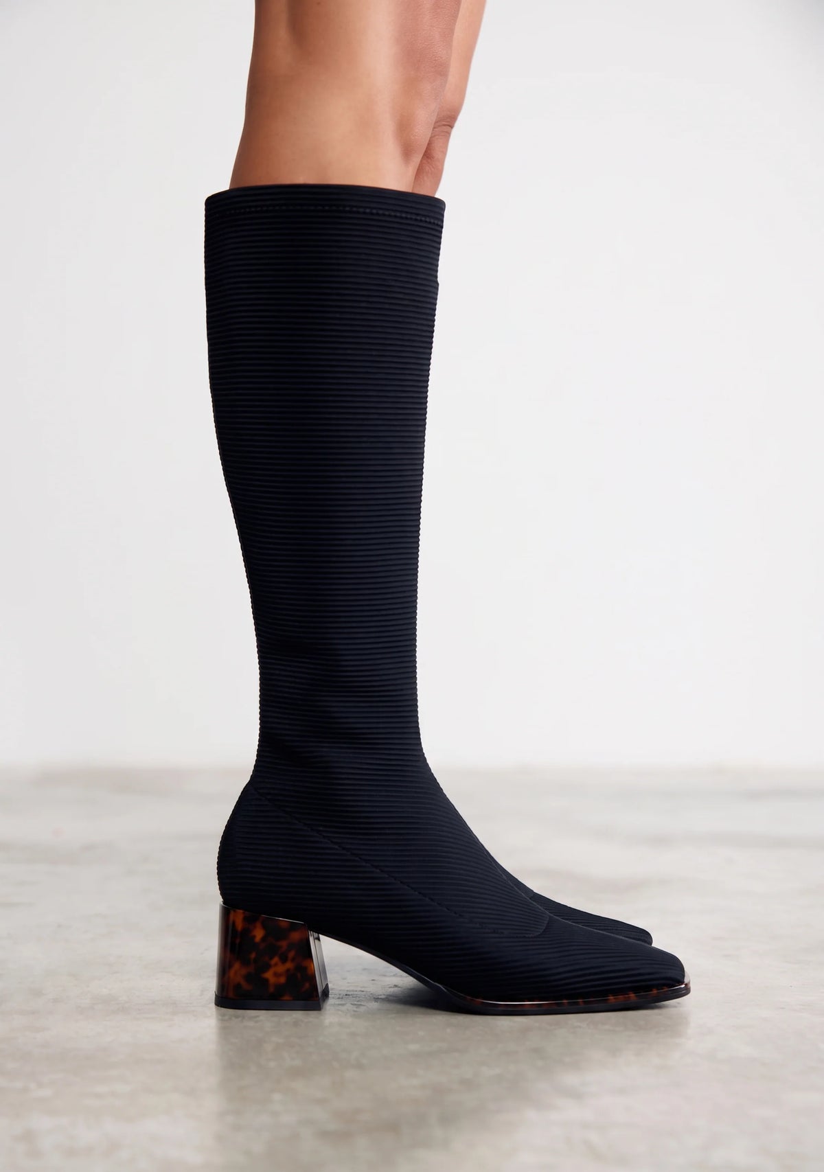 BOTAS MUJER ALTAS ELASTICAS GIOSEPPO 80124