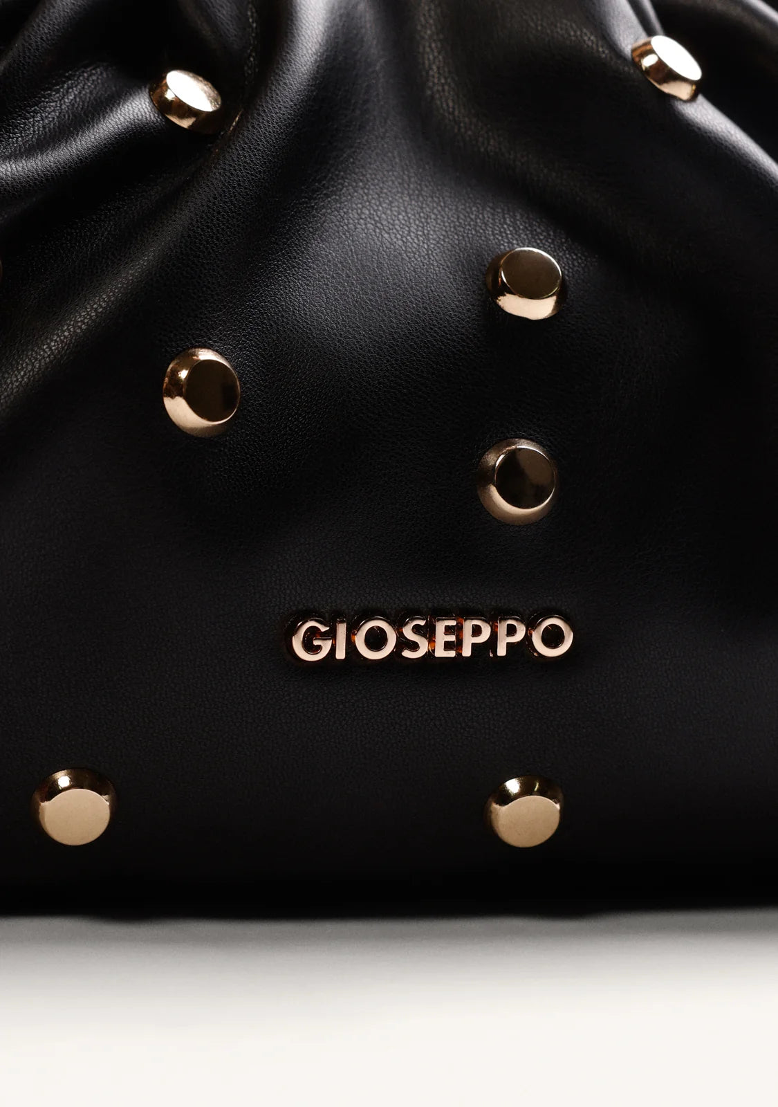 BOLSO MUJER BANDOLERA TACHAS GIOSEPPO 80647