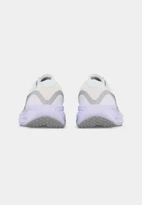 ZAPATILLAS HOMBRE NIKE REVOLUTION 8 HJ9198-005