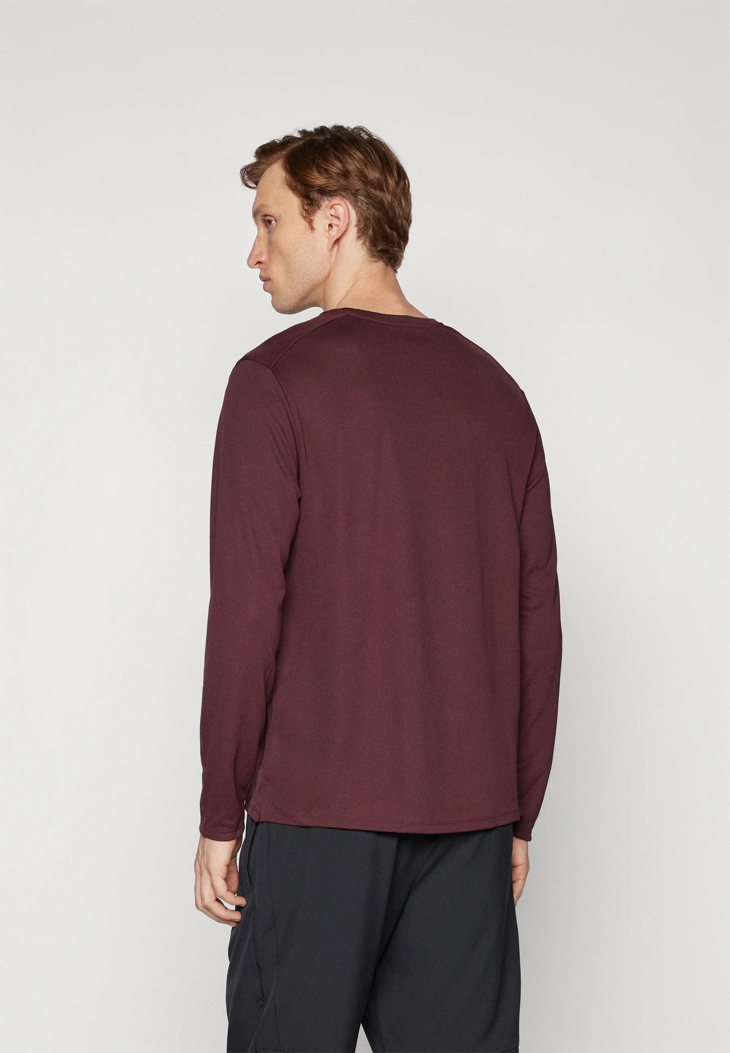 CAMISETA HOMBRE NIKE PERFORMANCE MILER FB7070-652