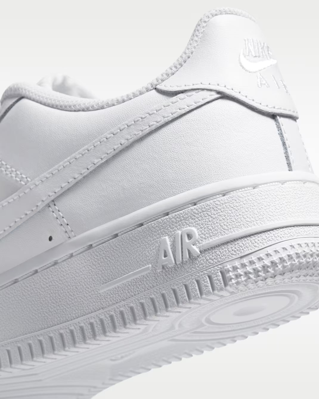 ZAPATILLAS NIKE AIR FORCE 1 LE   DH2920