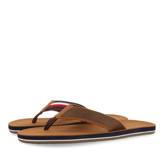 CHANCLAS MARRONES PARA HOMBRE THELUS REF: 68202-P-MARRON