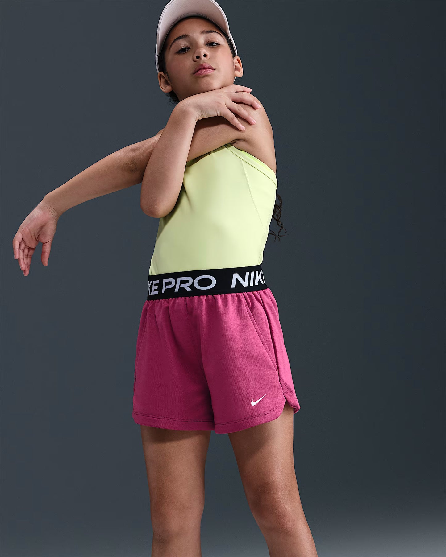 PANTALÓN CORTO NIKE NIÑA HQ9313