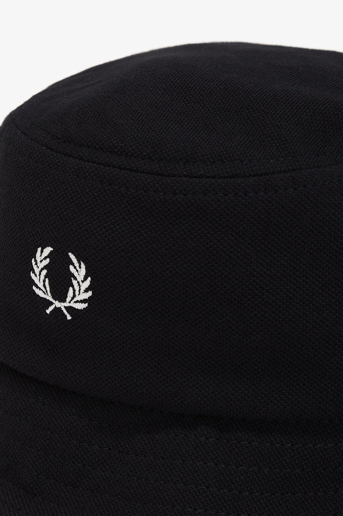 GORRO PESCADOR CLASICO PIQUE HOMBRE FRED PERRY HW6730