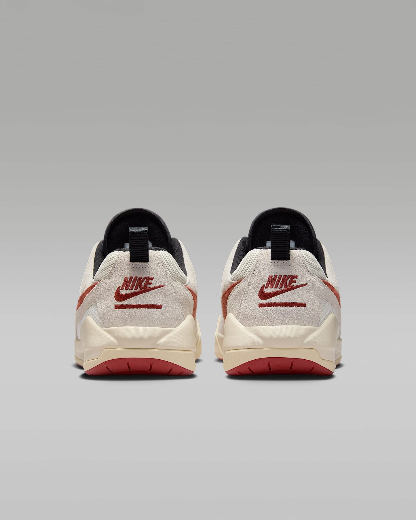 ZAPATILLA JORDAN CMFT ERA HJ6777-101