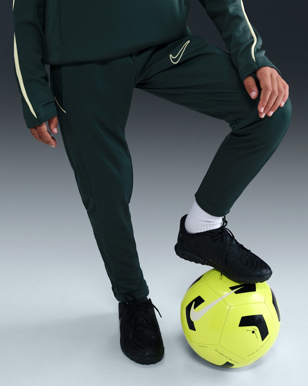 PANTALON NIÑO NIKE ACADEMY HJ3720