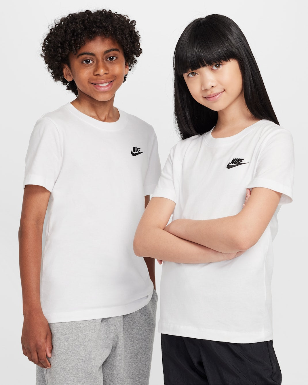 CAMISETA NIKE NIÑA UNISEX AR5254-100