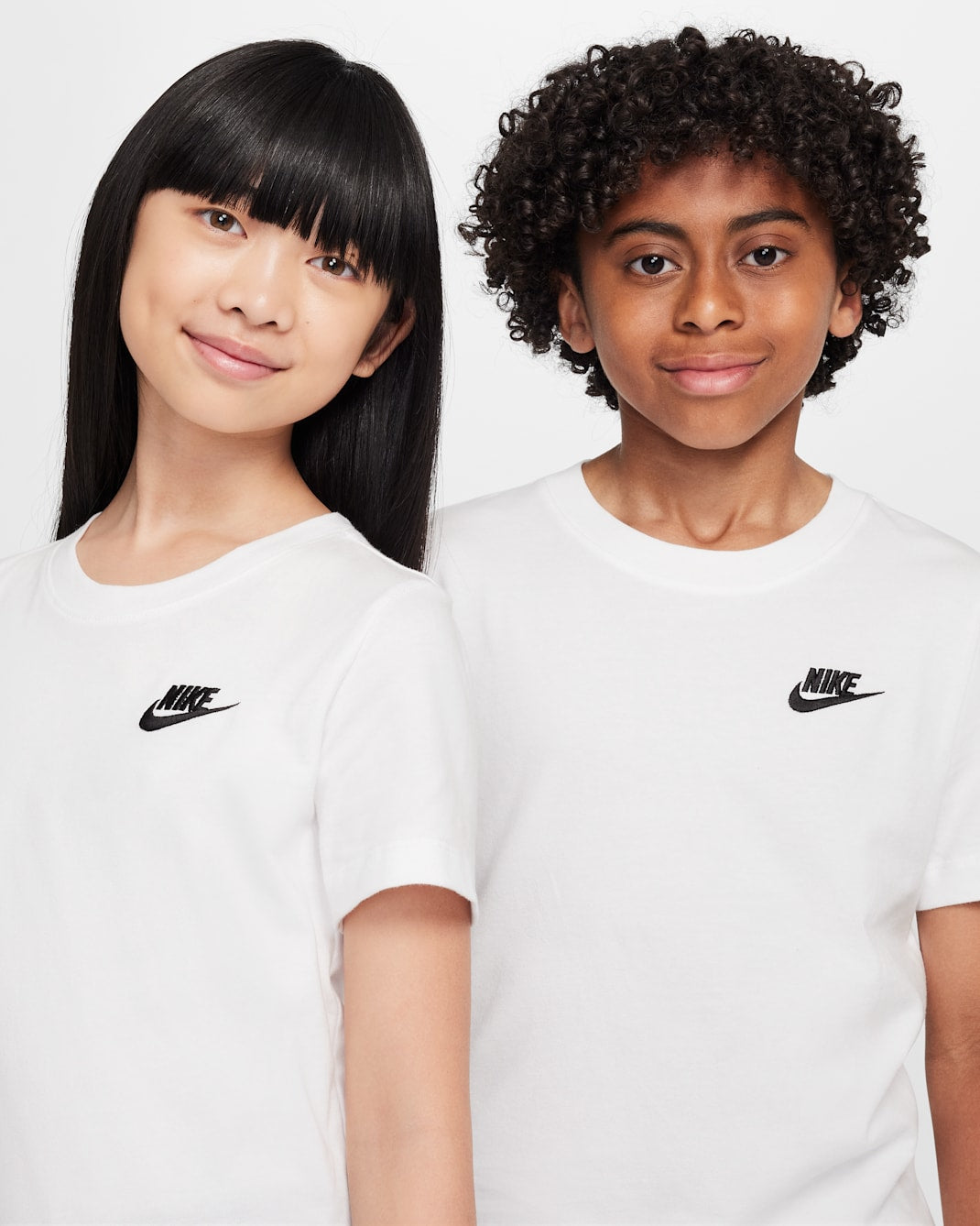 CAMISETA NIKE NIÑA UNISEX AR5254-100