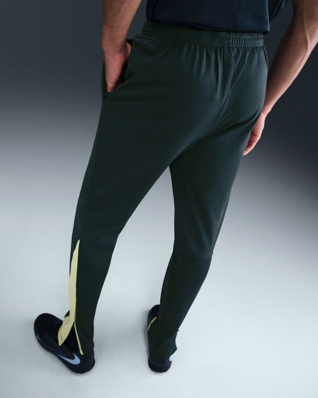 PANTALON NIKE HOMBRE FB6814-390