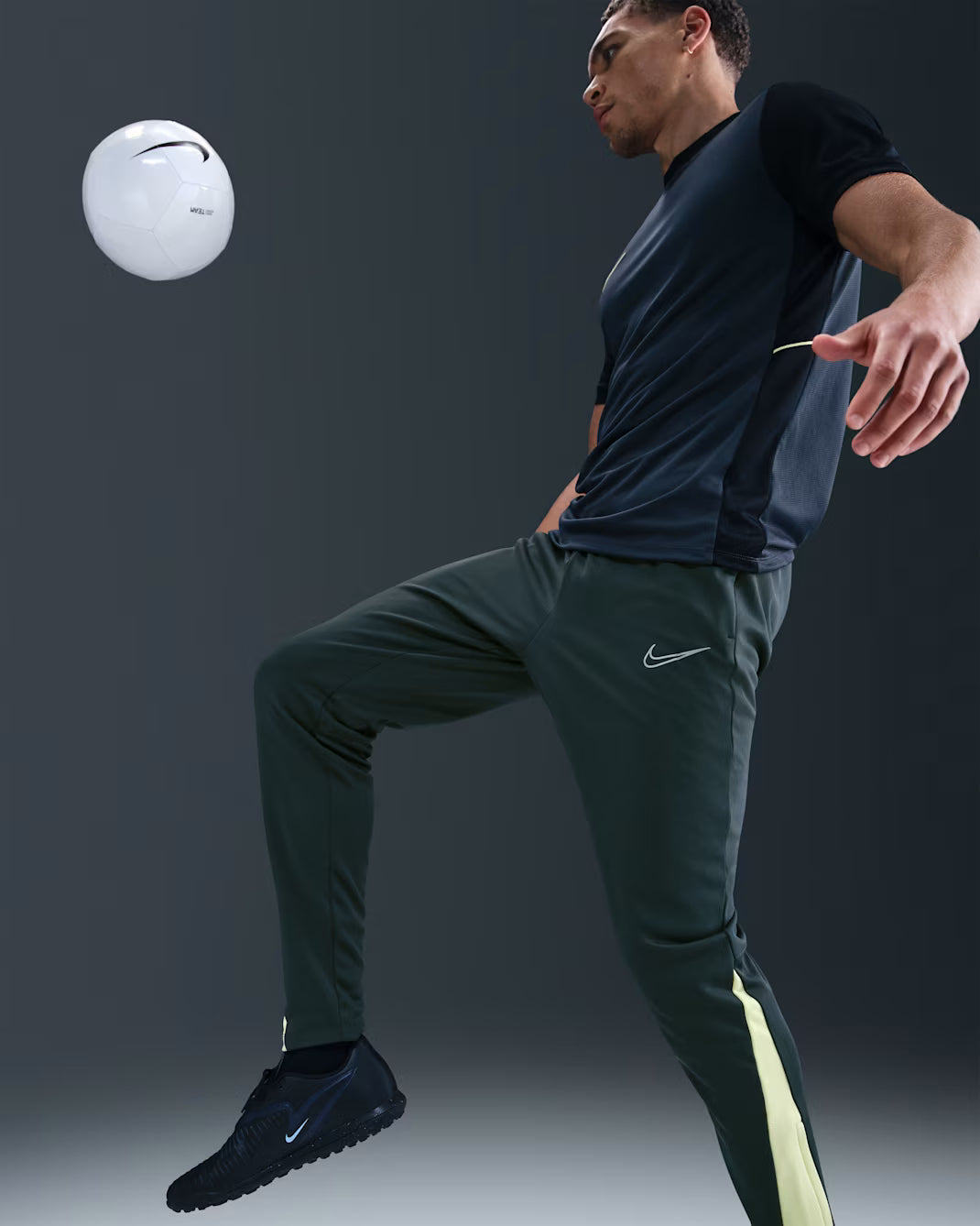 PANTALON NIKE HOMBRE FB6814-390