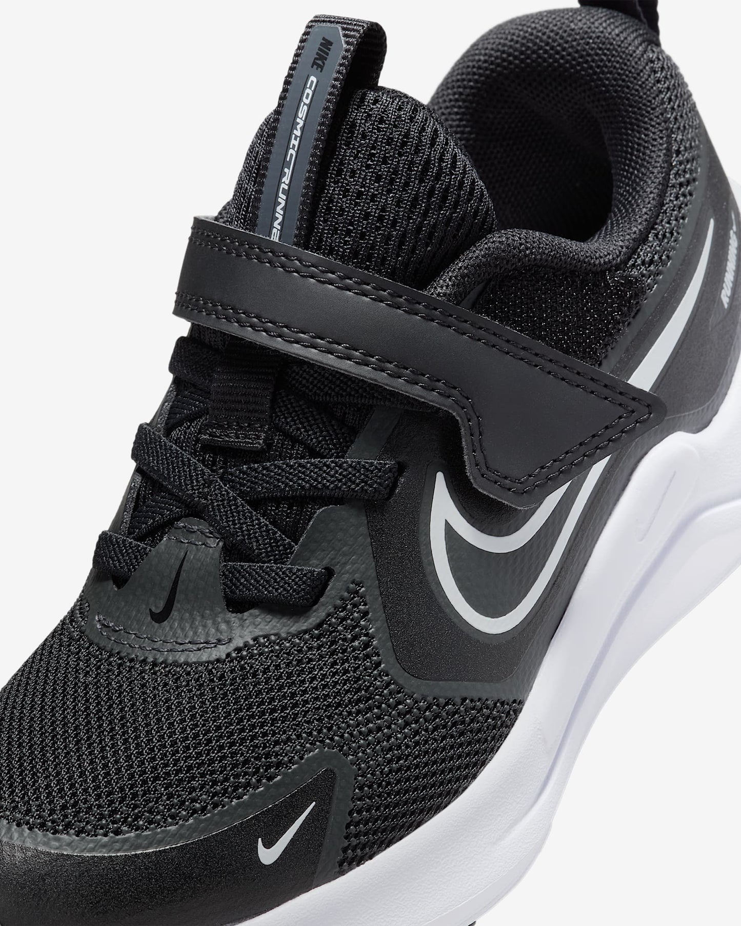 ZAPATILLA NIKE COSMIC RUNNER NIÑO HM4400-003