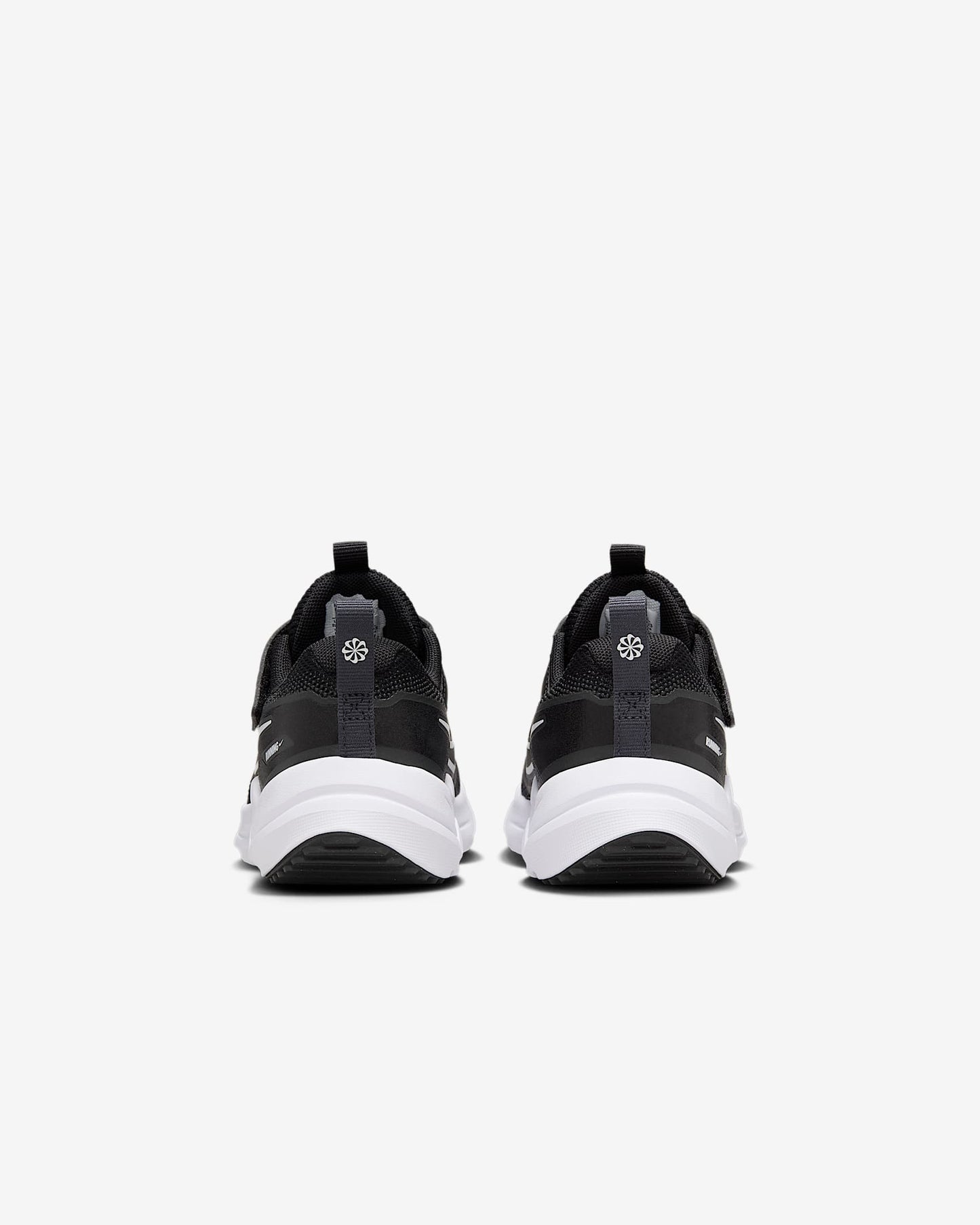 ZAPATILLA NIKE COSMIC RUNNER NIÑO HM4400-003