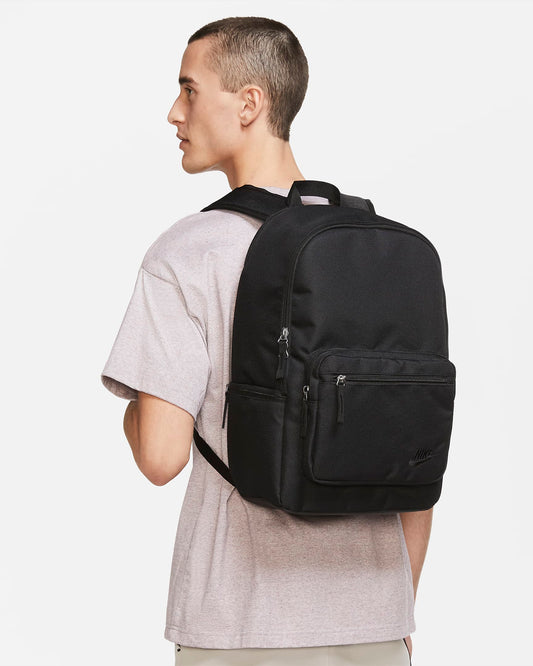 MOCHILA UNISEX NIKE HERITAGE EUGENE 23L DB3300