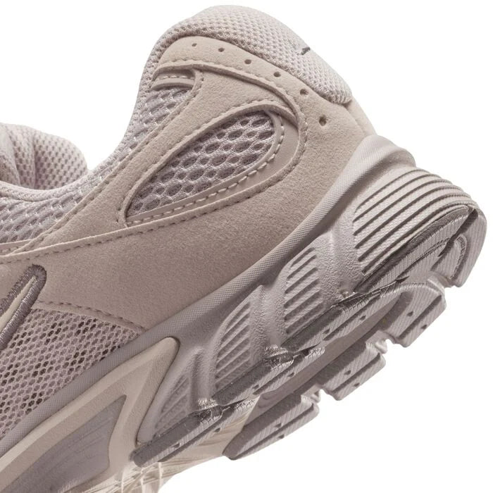 ZAPATILLAS NIKE V5 RNR SUEDE   IO1644