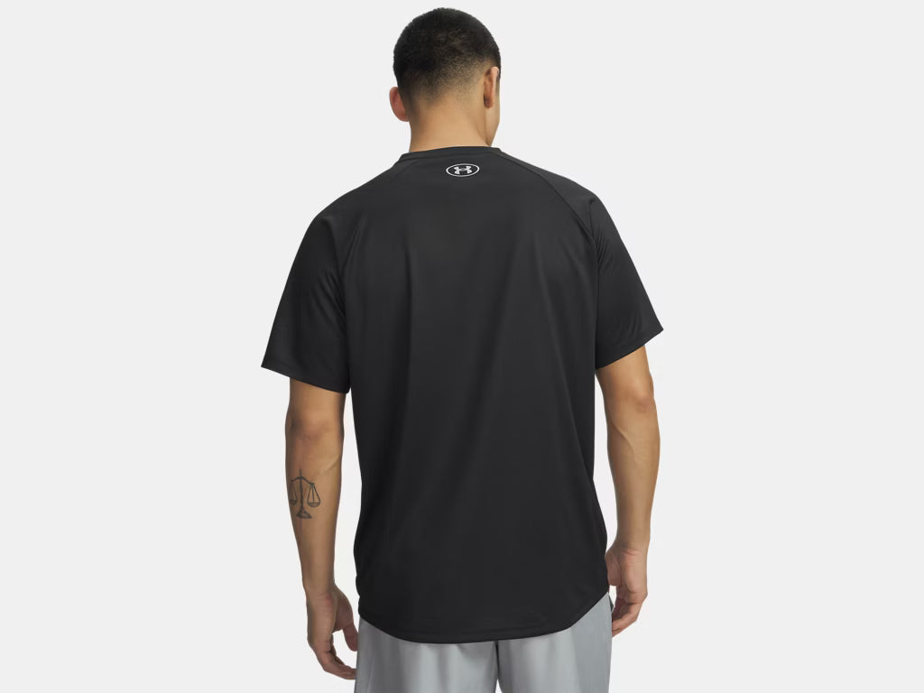 CAMISETA HOMBRE UNDER ARMOUR TECH GRAPHIC 6014733-001
