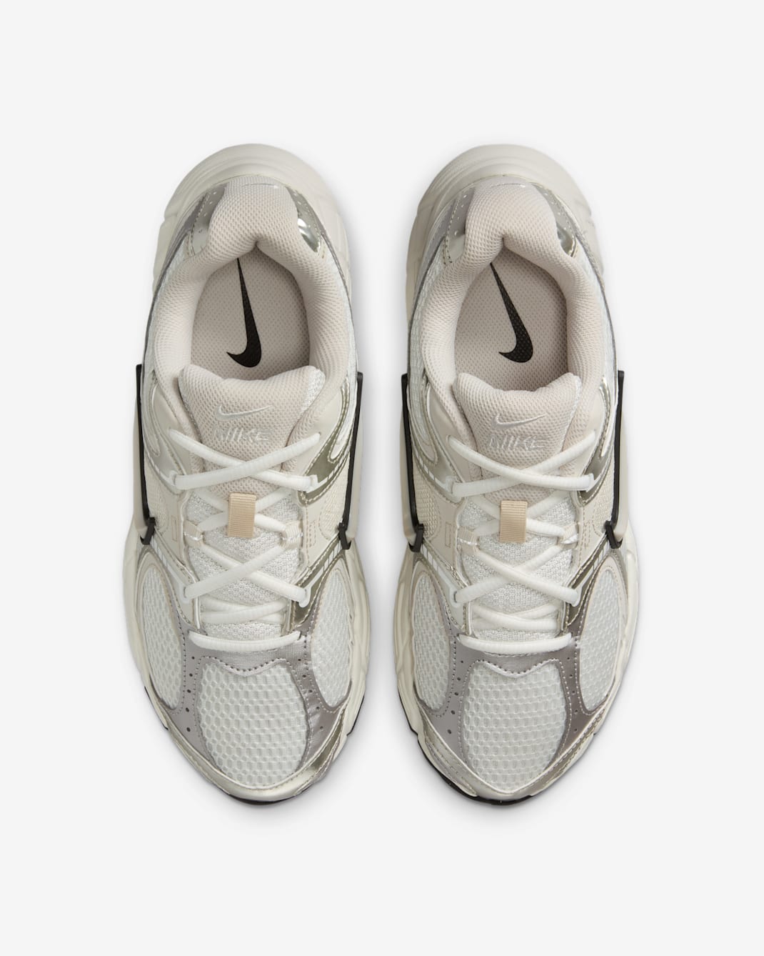 ZAPATILLAS MUJER NIKE V5 RNR HQ7901-104