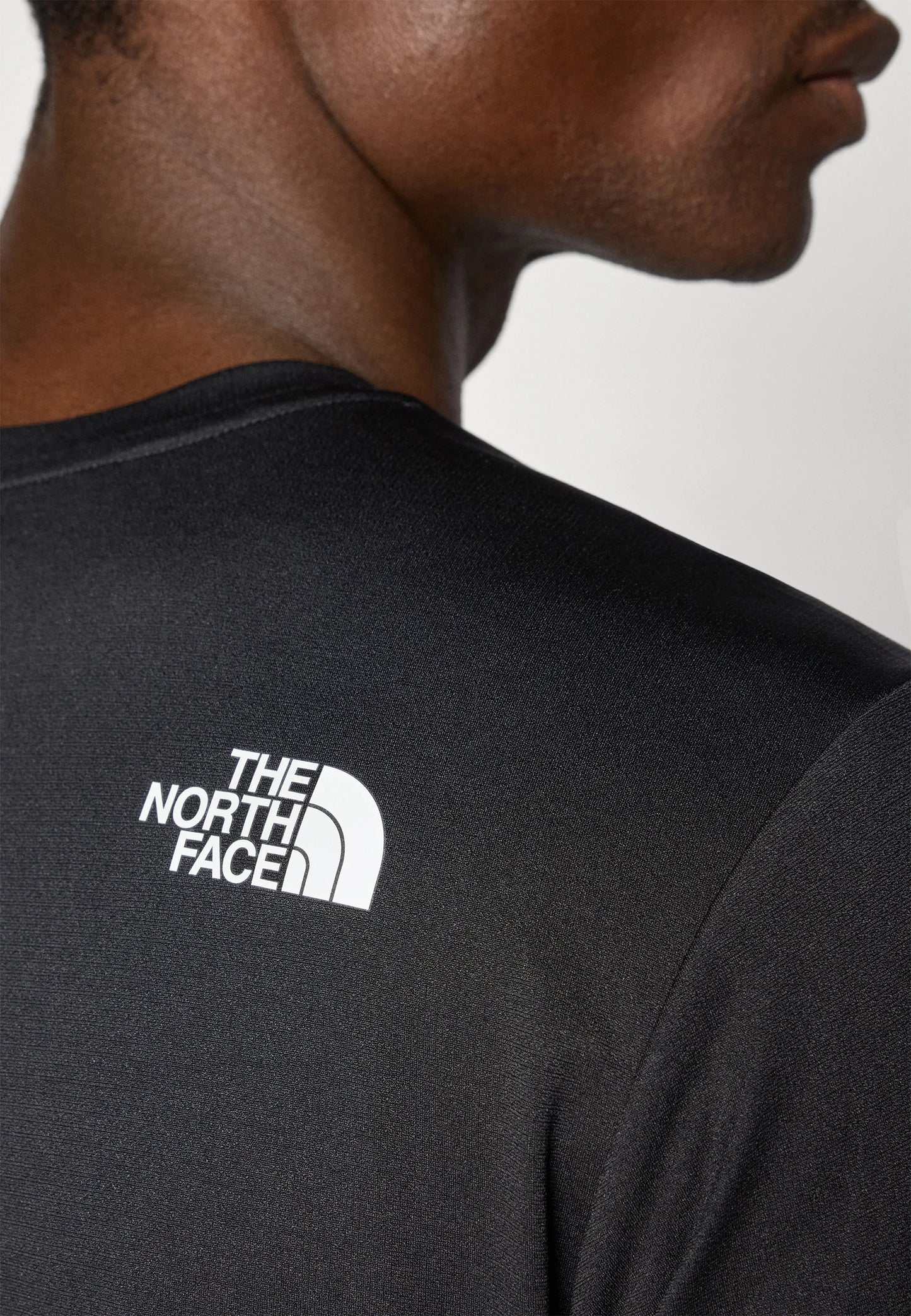 CAMISETA THE NORTH FACE NF0A8BEJJK3