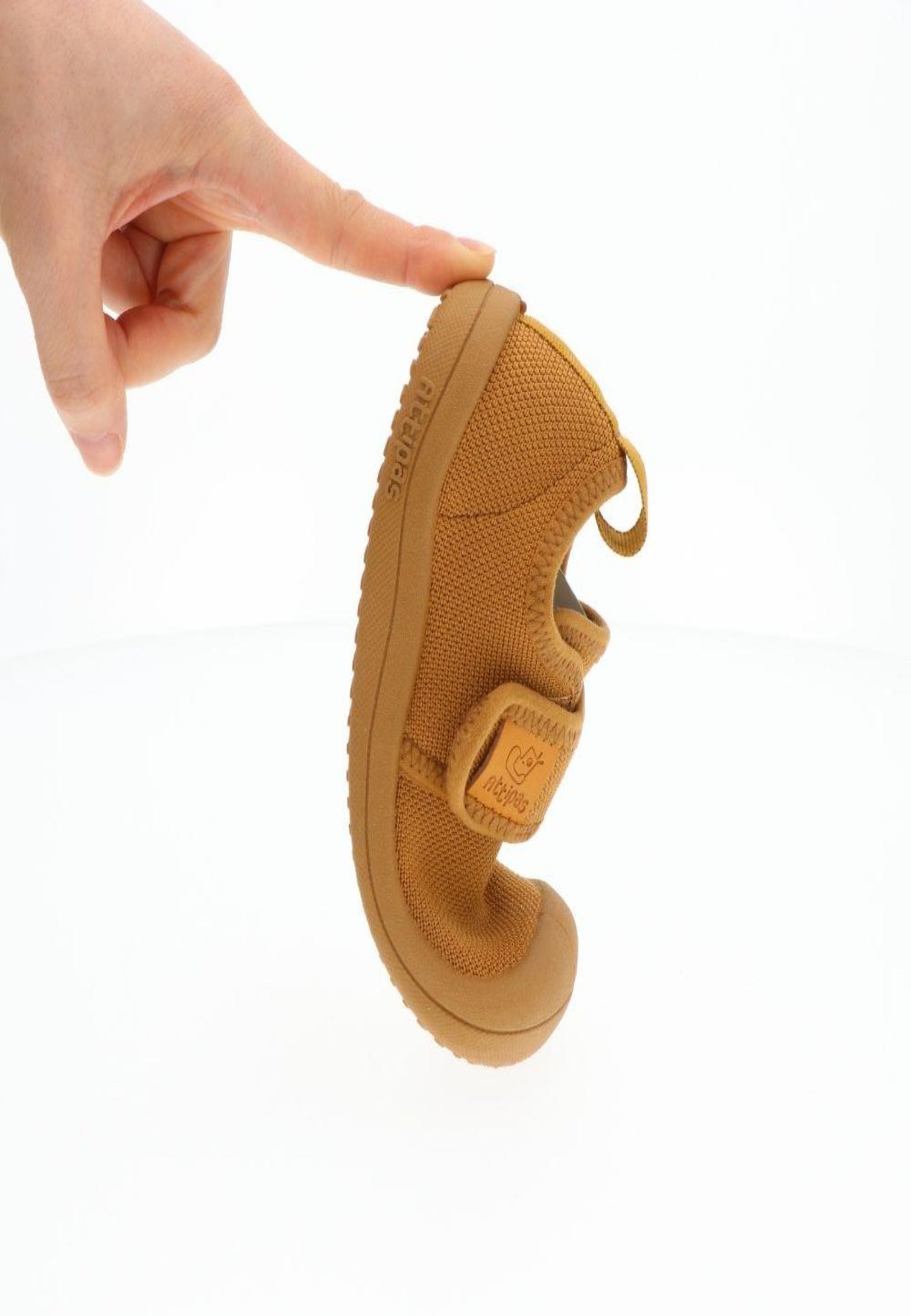 ATTIPAS NIÑOS SKIN SHOE MUSTARD