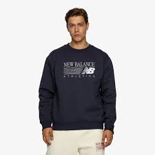 SUDADERA NEW BALANCE HOMBRE REIMAGINED GRAPHIC CREW MT62B85K