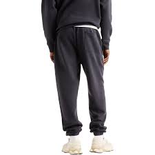 PANTALON NEW BALANCE HOMBRE REIMAGINED GRAPHIC JOGGERS MB62S1NT
