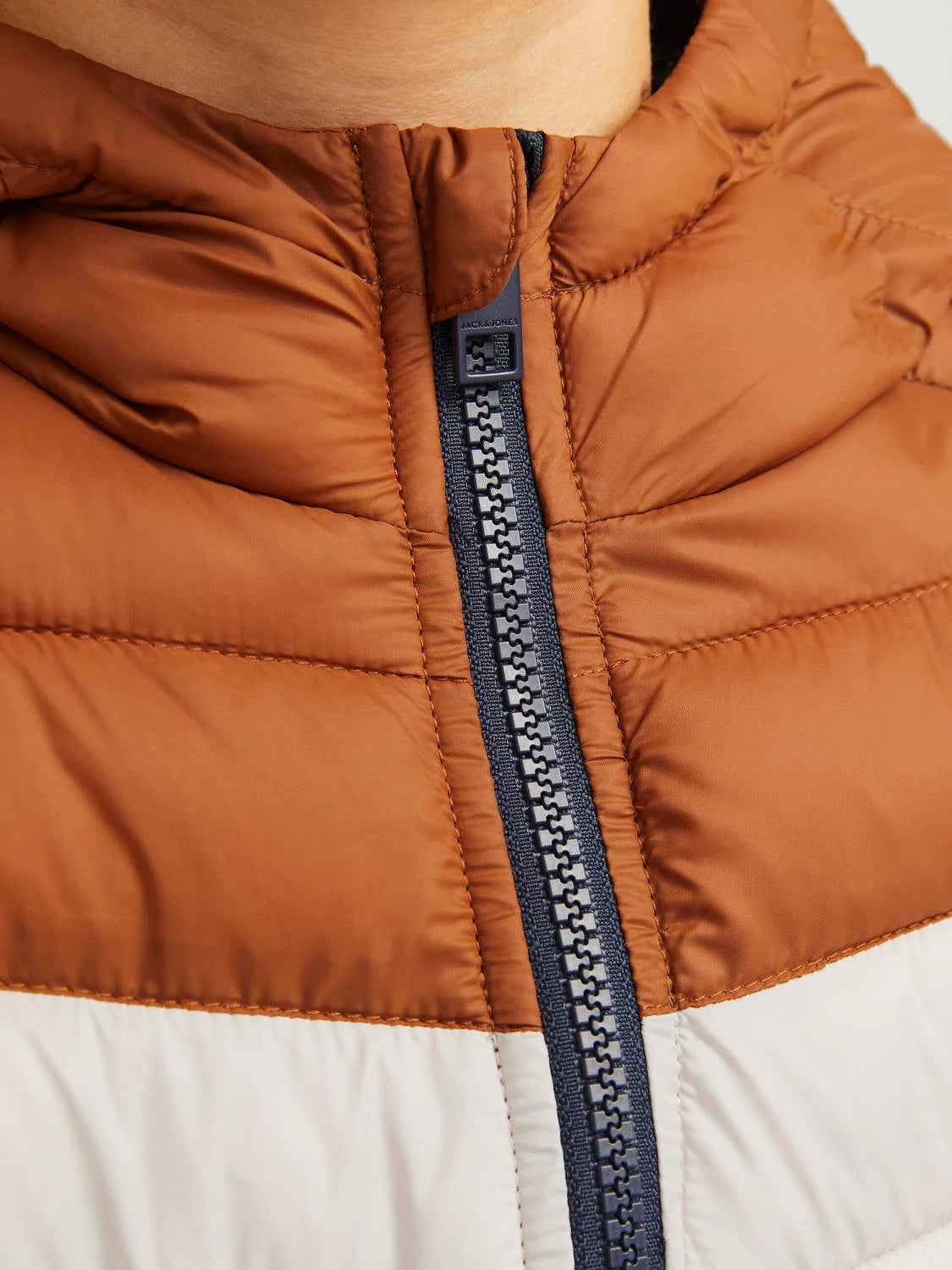 CHAQUETA CORTA ACOLCHADA JACK&JONES JUNIOR 12258556
